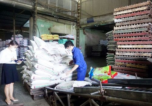 Thái Nguyên: Kinh doanh thức ăn chăn nuôi gặp khó khăn