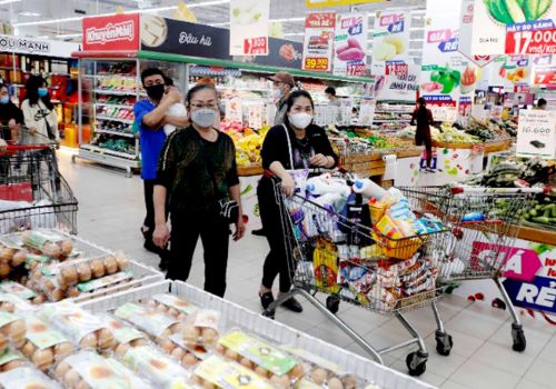 TP. HCM tăng giá bán thịt, trứng gia cầm từ ngày 2/4