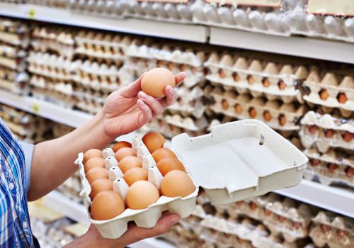 Giá trứng tăng cao do đâu?
